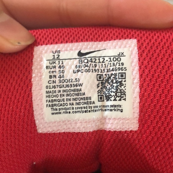 Nike flight legacy shoes in red and black!!! - Picture 6 of 7